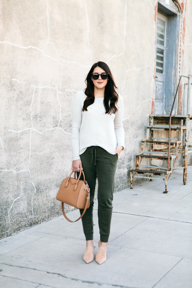 23 Shoes Women Can Pair With Joggers (Your Next Outfit Inspirations ...