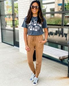 Graphic Tee-Shirt with Joggers