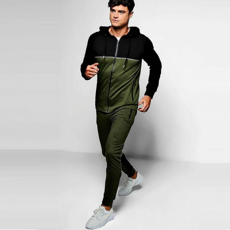 What To Wear With Sweatpants Guys? (11 Outfit Ideas This 2021) - 160grams