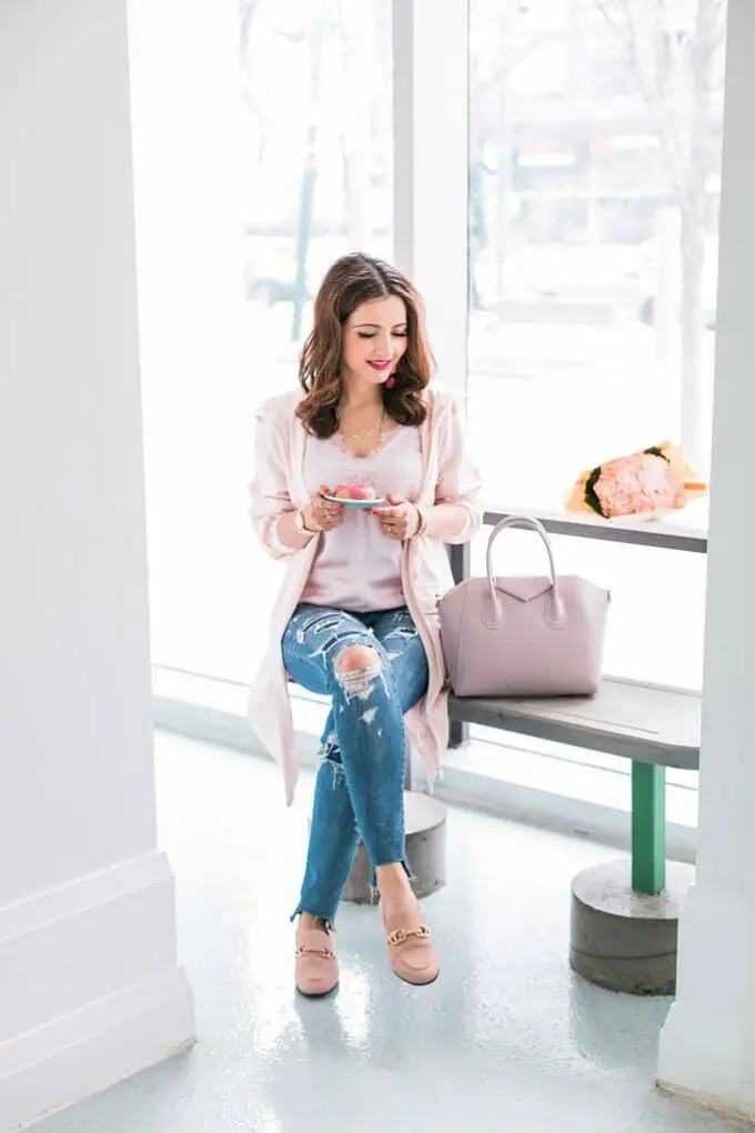 Pink Purse Outfits [15 Styles For You]