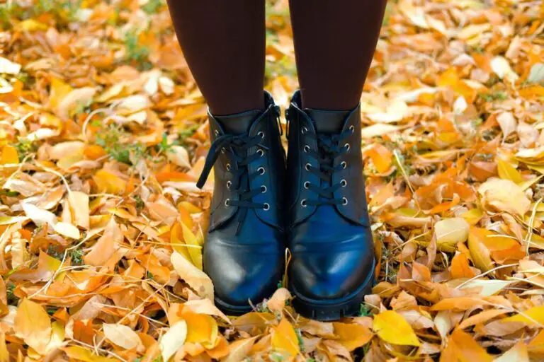 Can You Wear Ankle Boots With Leggings: A Style Guide