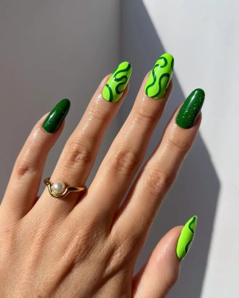 20 Green Nail Art Ideas That Will Make Heads Turn