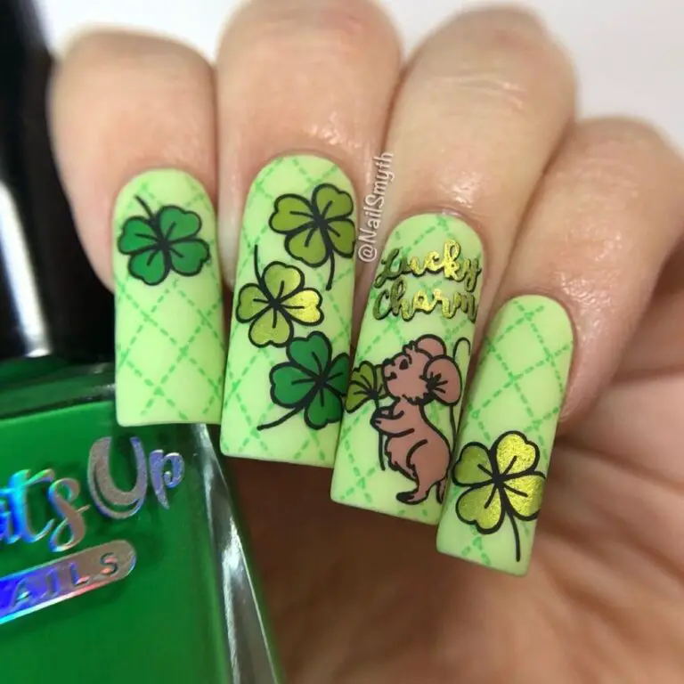 22 St. Patrick’s Day Nail Designs to Bring You Good Fortune: Lucky Charms Chic