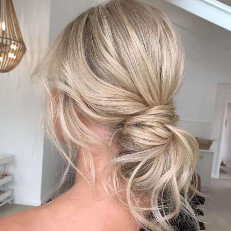 21 Cute Hairstyles for the Modern Fashionista: Girly Glamour