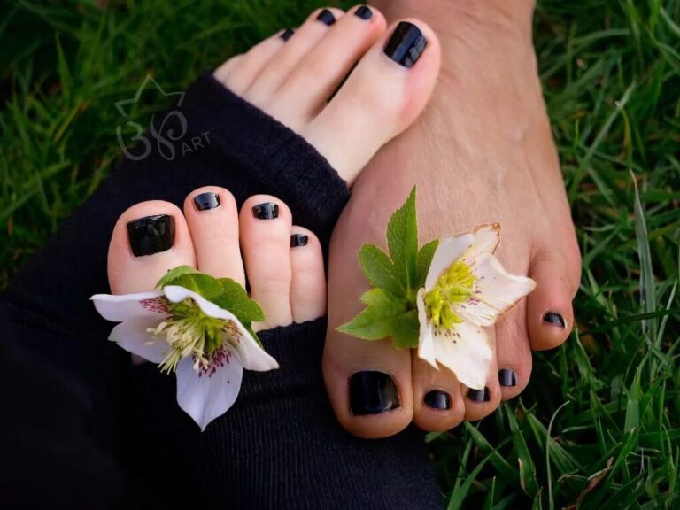 22 Creative Nail Designs for Your Toenails: Toe-tally Trendy