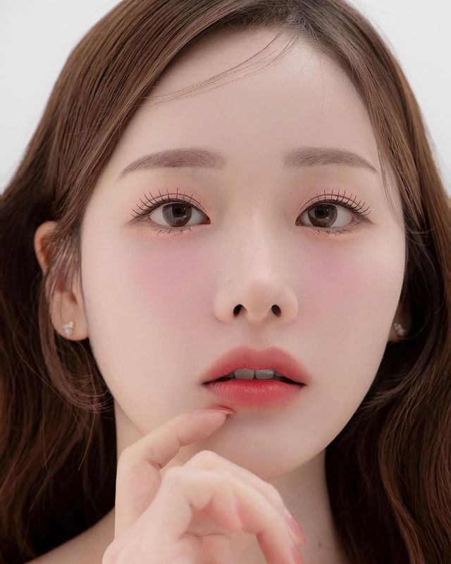 24 Top Korean Makeup Looks for Every Occasion: From K-Drama to Reality